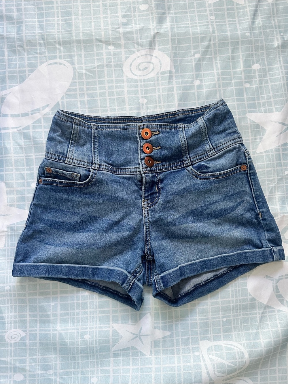 No Boundaries High-Waist Indigo Denim Shorts with Triple Wood Buttons